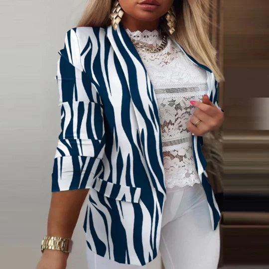 JO | Thanea long-sleeved blazer in batik look for women