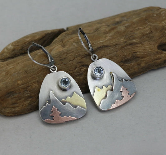 Romantic Silver Earring for Special Moments