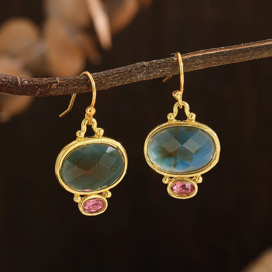 Stunning Gold Earring for Daily Wear