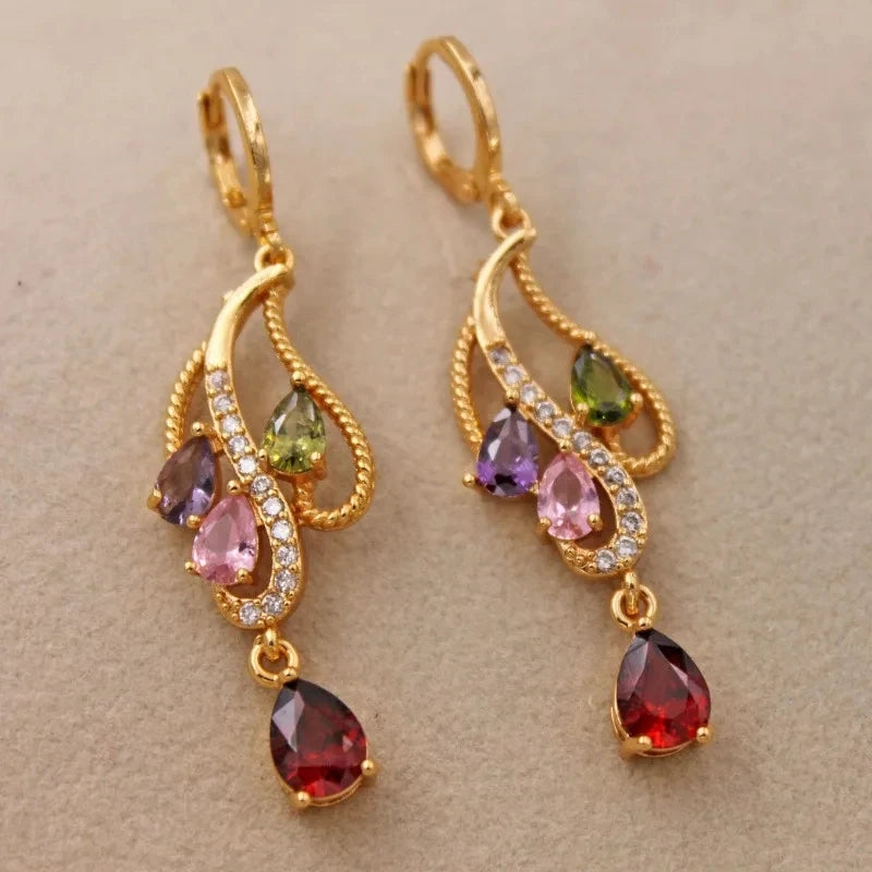 Elegant Gold Earring for Every Occasion