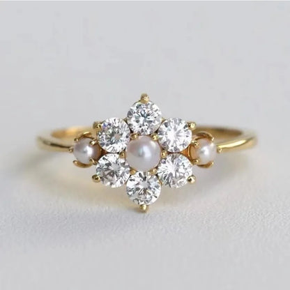Charming Gold Ring for Any Occasion