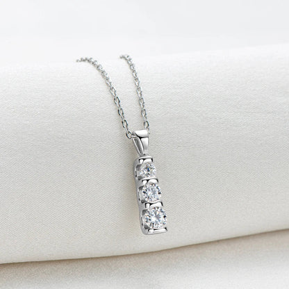 Charming Gold Necklace for Any Occasion