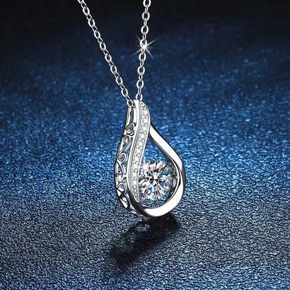 Charming Silver Necklace for Any Occasion