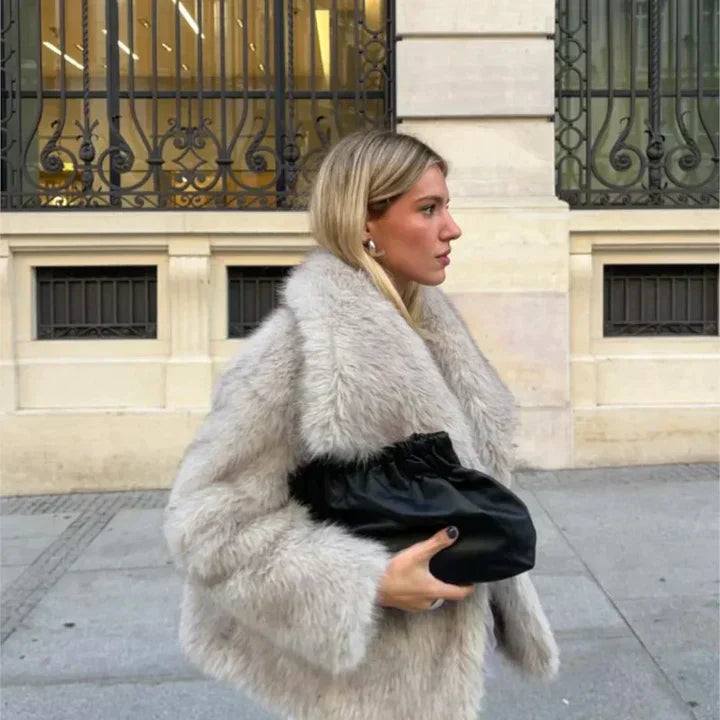 JO | Modern and comfortable winter dress