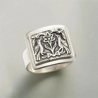 Charming Silver Ring for Any Occasion