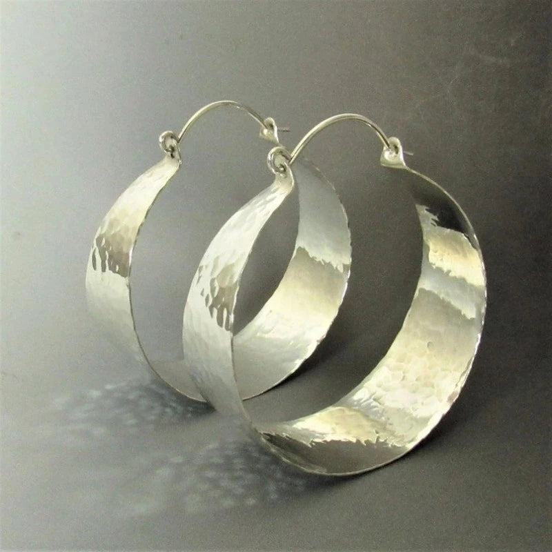 Beautiful Silver Earring with Unique Style