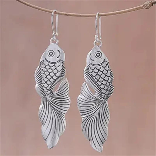 Elegant Gold Earring for Every Occasion