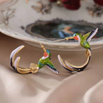 Charming Earring for Any Occasion
