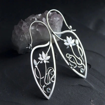 Beautiful Silver Earring with Unique Style