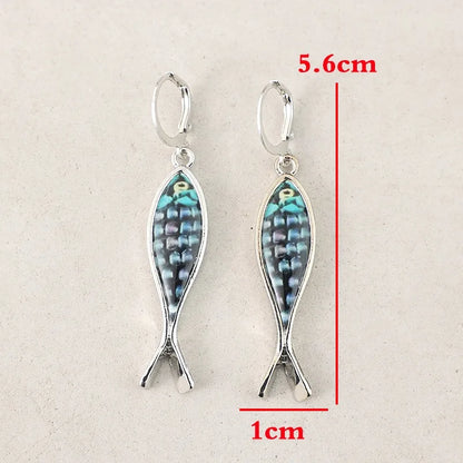 Romantic Silver Earring for Special Moments