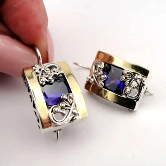 Beautiful Silver Earring with Unique Style