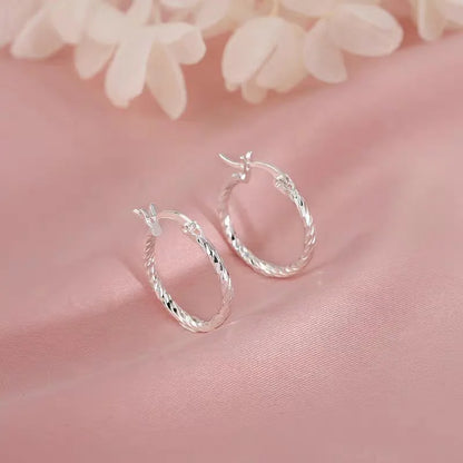 Elegant Silver Earring for Every Occasion