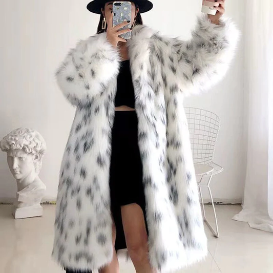 JO | Luxury faux fur coat