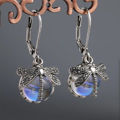 Romantic Silver Earring for Special Moments