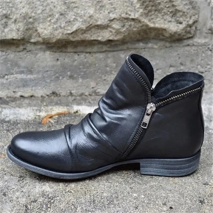 JO | Supportive and versatile orthopaedic shoes