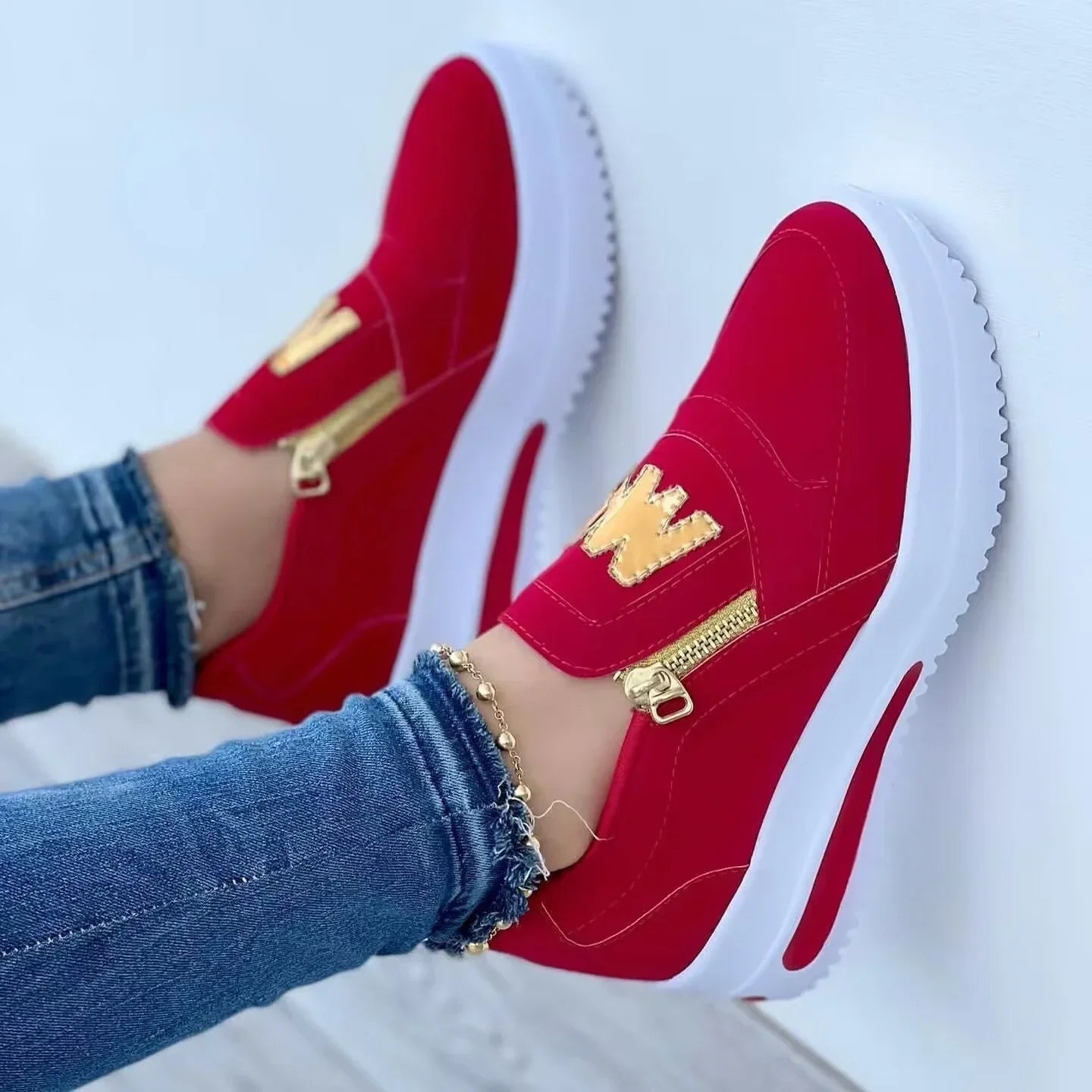 Versatile and Supportive Orthopedic Sneakers