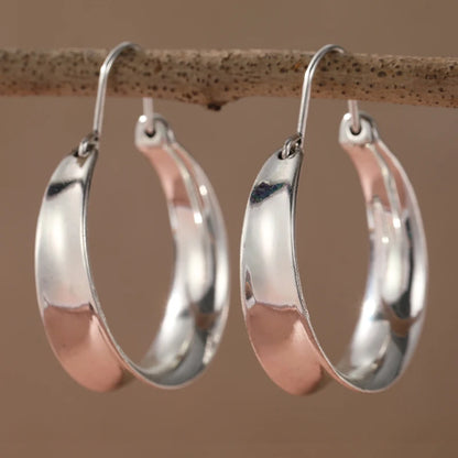 Romantic Silver Earring for Special Moments
