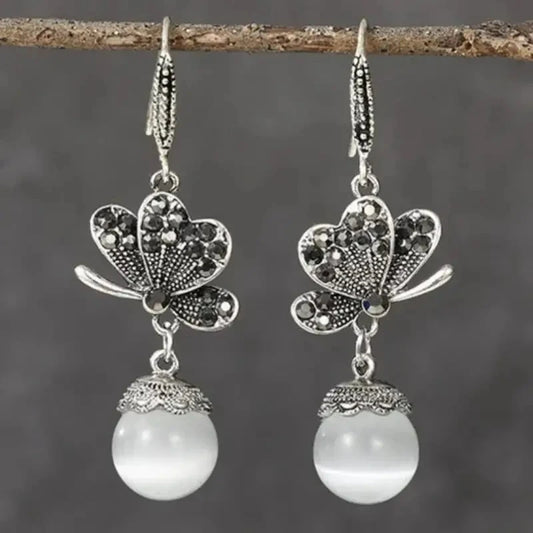 Charming Pearl Earring for Any Occasion