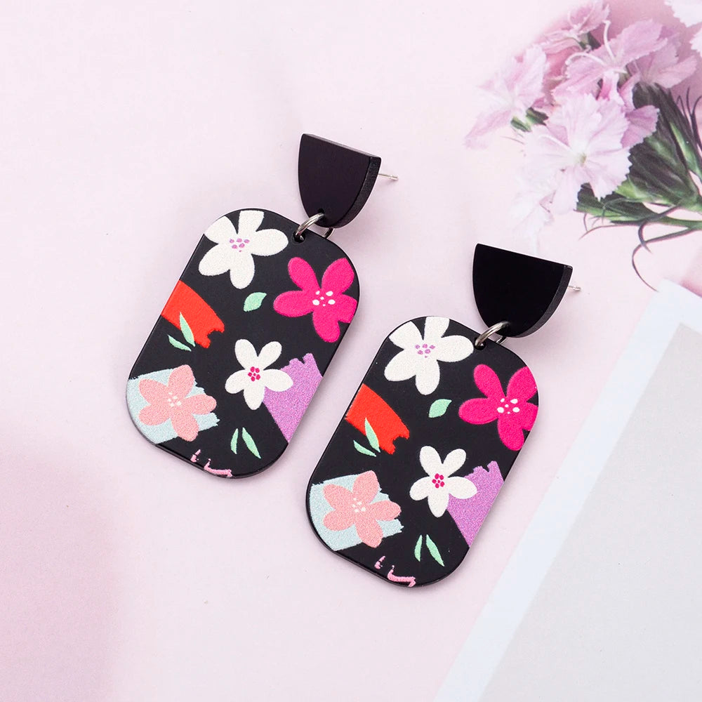 Charming Earring for Any Occasion