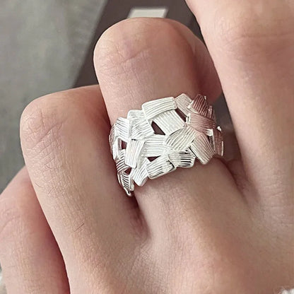 Charming Silver Ring for Any Occasion