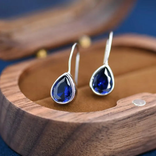 Elegant Silver Earring for Every Occasion