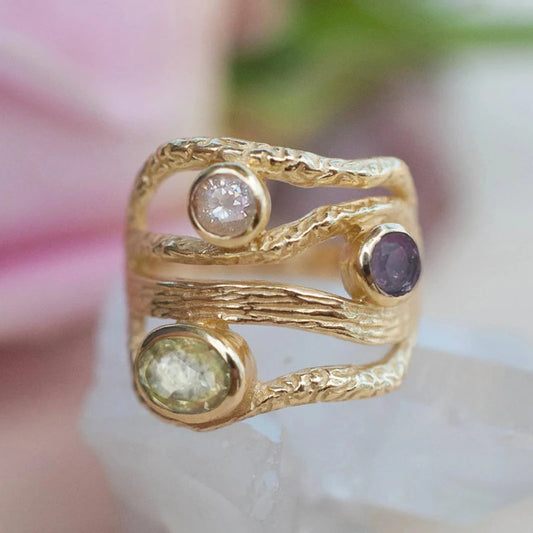 Charming Gold Ring for Any Occasion