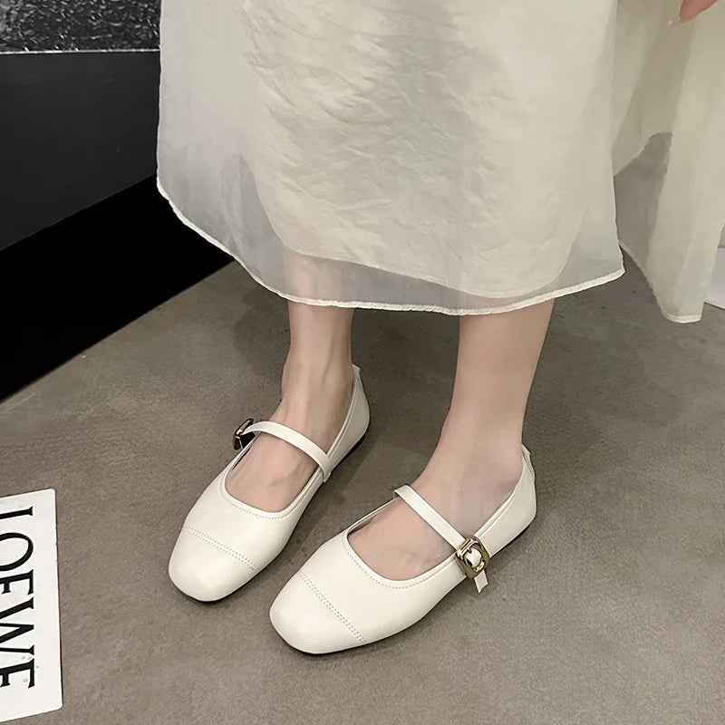 Tailored and Comfortable Orthopedic Shoes