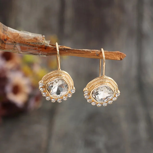 Elegant Gold Earring for Every Occasion