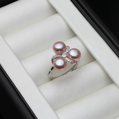Classic Silver Ring with Timeless Appeal