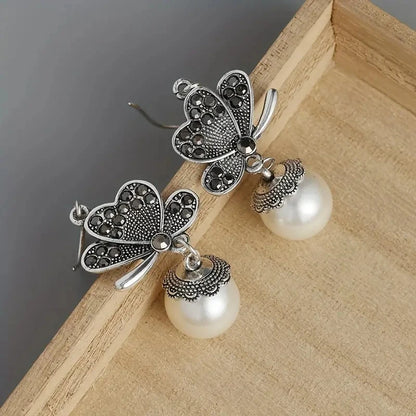 Charming Pearl Earring for Any Occasion