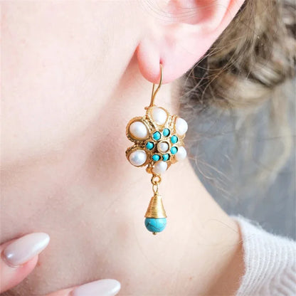 Charming Gold Earring for Any Occasion