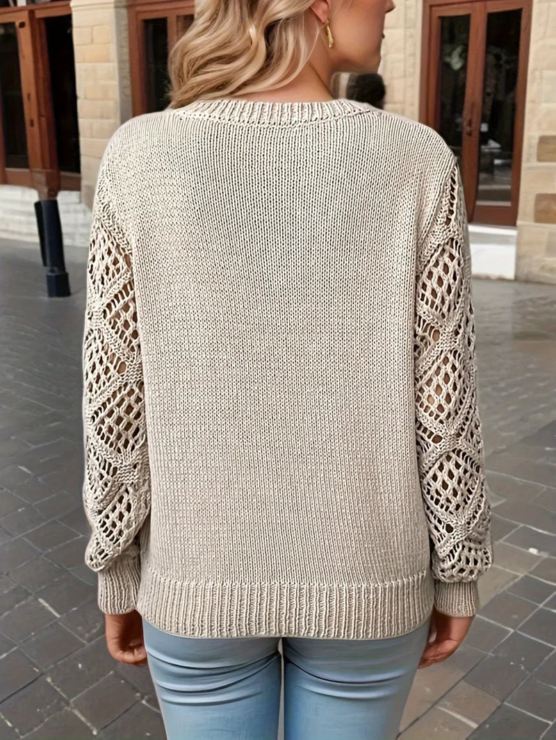 JO | Solid V-neck knitted sweater