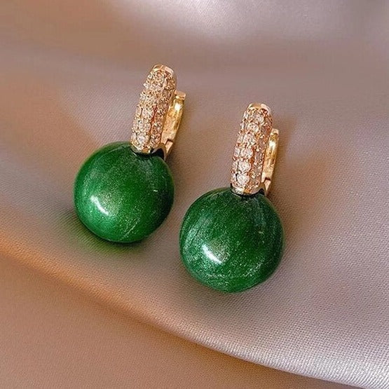 Elegant Gold Earring for Every Occasion