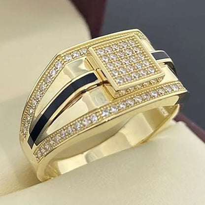 Classic Gold Ring with Timeless Appeal