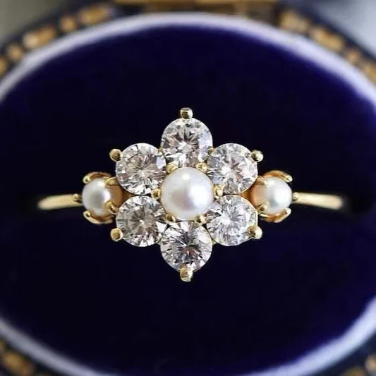 Charming Gold Ring for Any Occasion