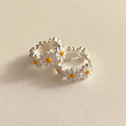 Stunning Silver Earring for Daily Wear