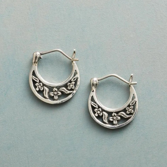Beautiful Silver Earring with Unique Style