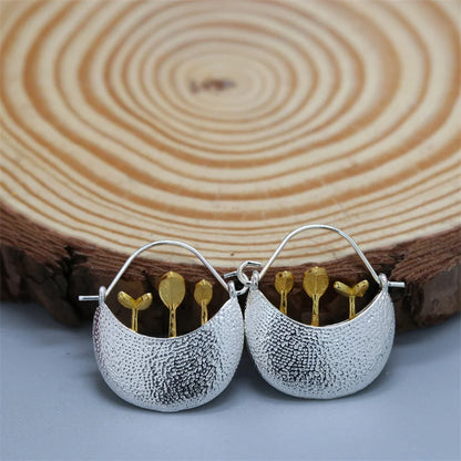 Classic Gold Earring with Timeless Appeal