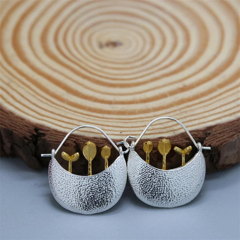 Classic Gold Earring with Timeless Appeal