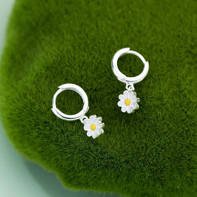Beautiful Silver Earring with Unique Style