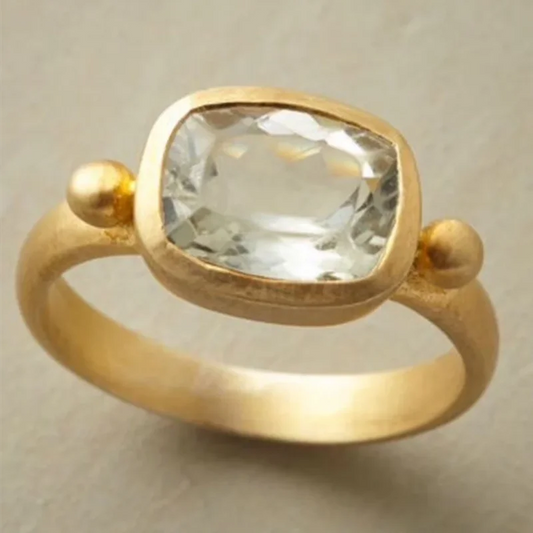 Charming Gold Ring for Any Occasion
