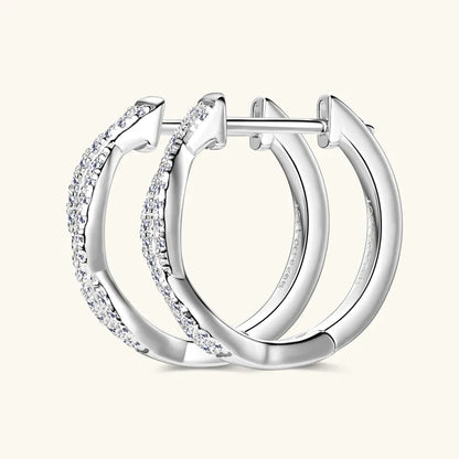 Charming Gold Earring for Any Occasion