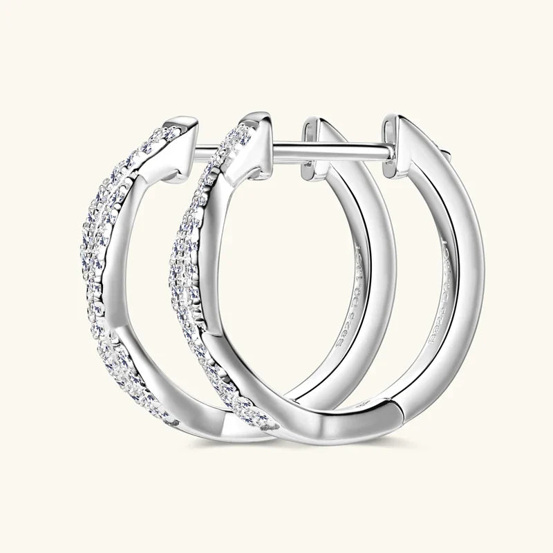 Charming Gold Earring for Any Occasion