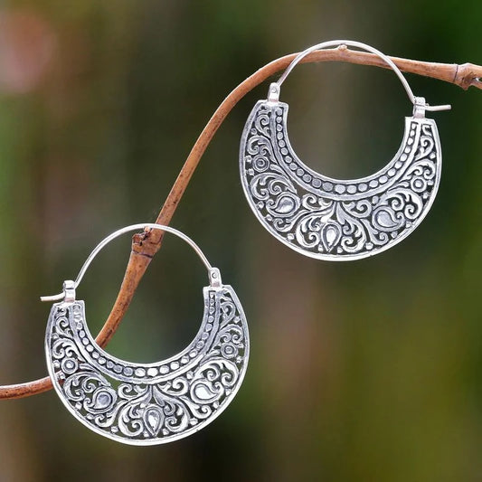 Elegant Silver Earring for Every Occasion