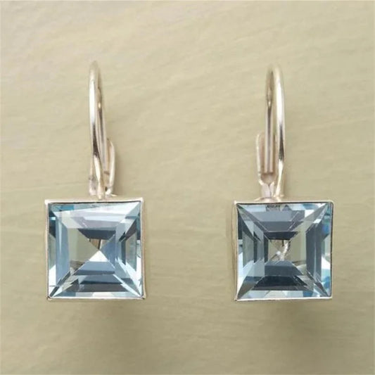 Elegant Silver Earring for Every Occasion