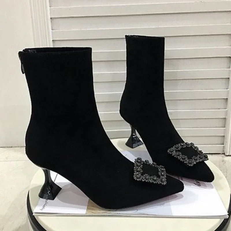 Durable and Supportive Orthopedic Boots