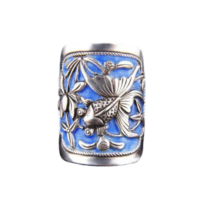 Classic Gold Ring with Timeless Appeal