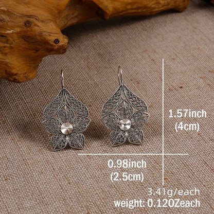 Romantic Silver Earring for Special Moments