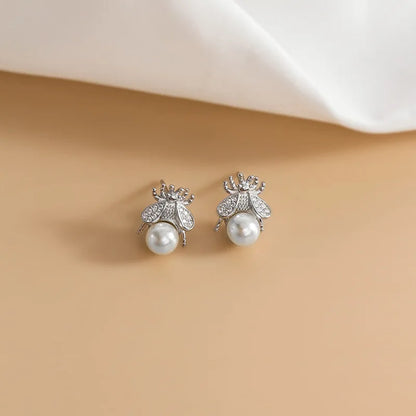 Stunning Gold Earring for Daily Wear