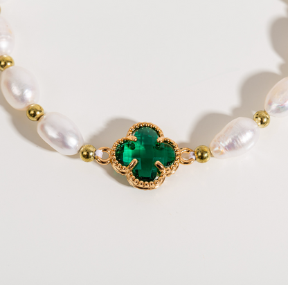 Classic Pearl Bracelet with Timeless Appeal